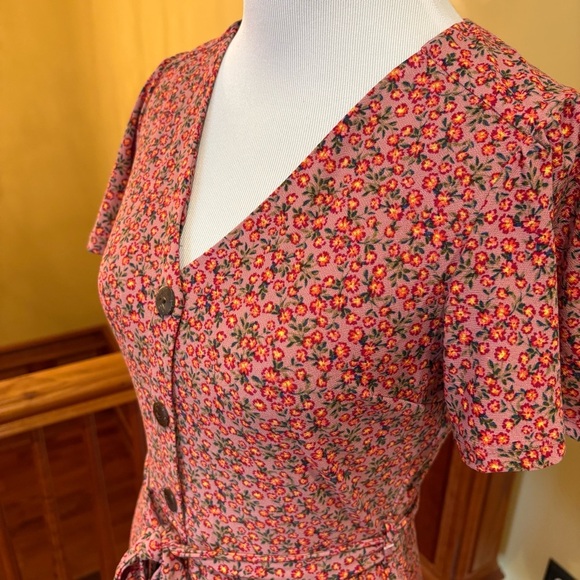 Feminine Floral Button Demure Dress Wmn’s S - Picture 6 of 12